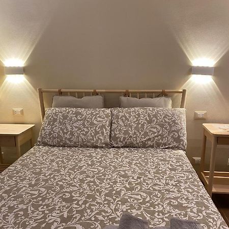 Chirone Room Mondello Eksteriør billede